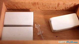 Dirty Flix - Threesome art and fuck lesson Rebeca Fox, Vivian Grace