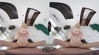 Nikoletta Queen VR Porn: Better Than Sport - VirtualTaboo