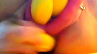 Extreme Pussy Pumping: Banana Fist on Webcam