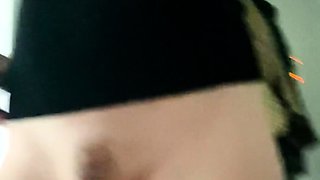Cumshot amateur MILF suck and jerks dude in the bedroom
