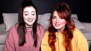 Amateur webcam babe dildo masturbation