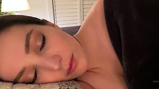 Cute amateur brunette naughty in solo jerking show on camera