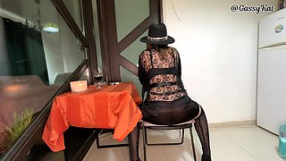 Mistress Farting and Smoking