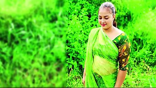 Jungle Girl - Desi Beautiful Padosi Girl Fucking In Jungle With Her Padosi Bf, So Cute Girl Fuck At Farm Hindi