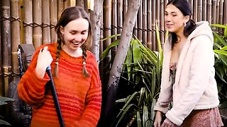 Flirty teen lesbians lick