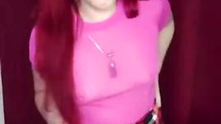 Your Model Stepcousin Knows She Gives You a Hard-on and You Get Horny with Her Photos in Spanish