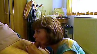 Mom gives young neighbor a blowjob - amateur homemade video