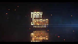 Took the Plug to the Gym and Put It in the Ass in the Locker Room - Mary Jhuana