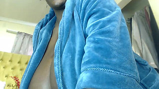 BBW Fails to Do Chores with Vibrator in Pussy