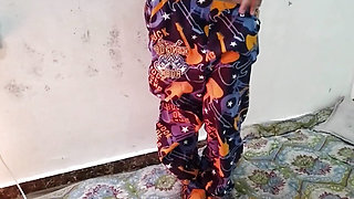 Little step sister ko nanga kar ke pel diya