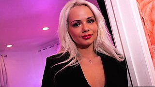 Big ass petite blonde beauty strip naked