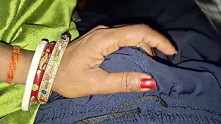 Bhabi ji messages her boyfriend about his loan using her nipple