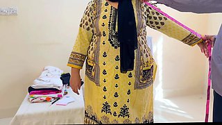 Tailor Fucked Big Assed Ayesha Aunty - Desi Big Ass Aunty Fucked by Tailor in Shop