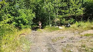 Naked Run in the Forest: Amateur Russian Girl Flashes Pussy and Big Ass Doggy Style