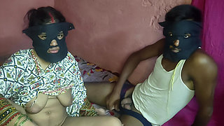 Homemade bhabhi ki desi chudai in Tamil style