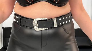 Amateur Blonde With BIG BOOBS Hot Free Cam Show