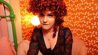 Close up MILF masturbation