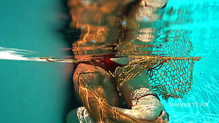 Underwater Fuck in the Pool