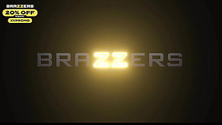 The Doctor Is In The Mood Kira Noir Brazzers