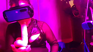 This Is My First Time Giving a Blowjob in the World of Virtual Reality