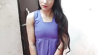 Little step sister ko nanga kar jabar dasti pela