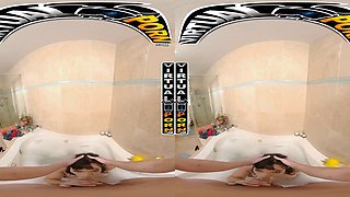 Bathtime: Big Tits, Big Ass  Blowjob VR Porn