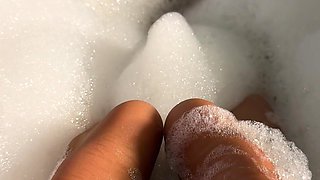 I'm Want to Pee and I Do It on You Right Now