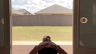 Stretch with Simone Steele