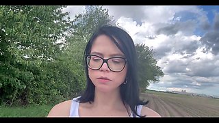 Smoking, Walking, Bouncing Boobs and Nipples Play in My Friend T-shirt From Boobsrealm