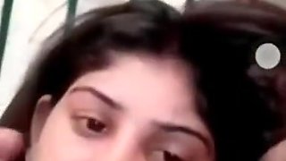 Beautiful Pakistani Chick Nude Show On Vc For Her Lover