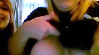 Teenie flashes her big boobs on Omegle