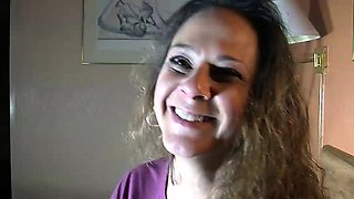 Casting for a Horny and beautiful MILF