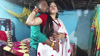 Hot Indian Desi Bhabhi Romance and Kissing Scenes and Fucked by Her Old Boyfriend at Home