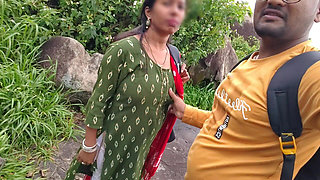 College Girl & Unknown Boy Fast Time Frendship - Tourist Places Par, Tourist Bhabhi Mili - Hot Bhabhi Video Outdoor Forest.