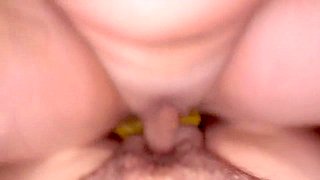 Latina Caliente Se Coge A Su Hermanastro En El Jacuzzi Con Un Gran Squirt