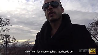 Hunt4k. rothaarige für geld vor ihrem freund gefickt