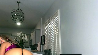 This large amateur cam girl has some very big boobs