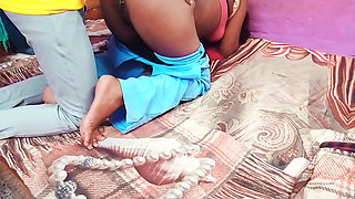 Brother-in-law is having sex in the house, beautiful sister-in-law is going to the farm for sex Viral MMS xx video