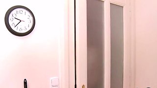 Strapon femdom amateurs fuck