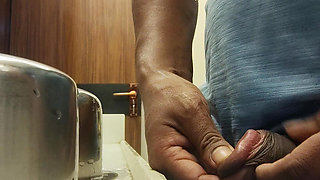 Kitchen mein jakar sex karne lag Gaya