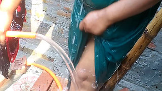 Sadia Is a Very Sexy Girl Shows His Pussy