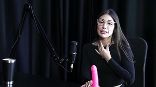 Beauty shows how to give a good blowjob, kisses the blonde and shows her beautiful breasts - Melina Khalifa (WATCH ON: SHEER/RED)