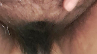 I Drips Urine on Her Pussy Hairs