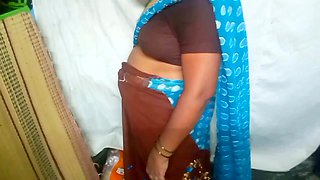 Long Hire Indian Aunty Nice Boobs Show