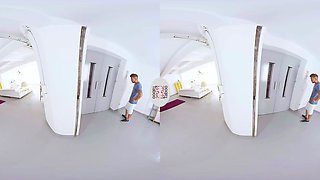 Gala Brown, Esperanza VR Porn: What Happens In Family Stays In Family - VirtualTaboo