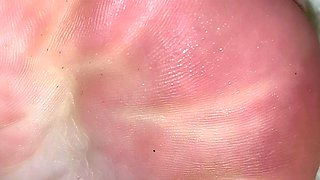 Flexible foot fetish masturbating with feet and hands