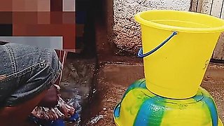 Bathing My Pregnant GF Outdoor,dirty Environment Vibes