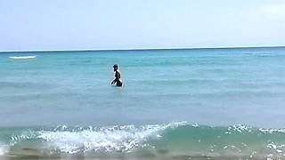 Nudist Beach Fun: Hot Girl Helps Guy Jerk Off in Public