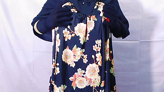 Muslim Hijabi Beautiful Housewife Fucking with Neighbor - With Clear Hindi Audio