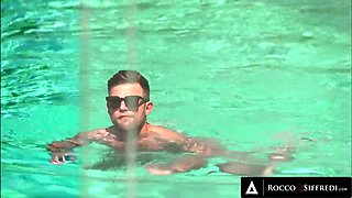 ROCCO SIFFREDI - 2 Super-Hot Italian Honeys Slurp Their Poons By The Pool Before Having A THREEWAY With Buttfuck (Angelica Heart, Vince Karter, Sunny Day, Amanda Logue)